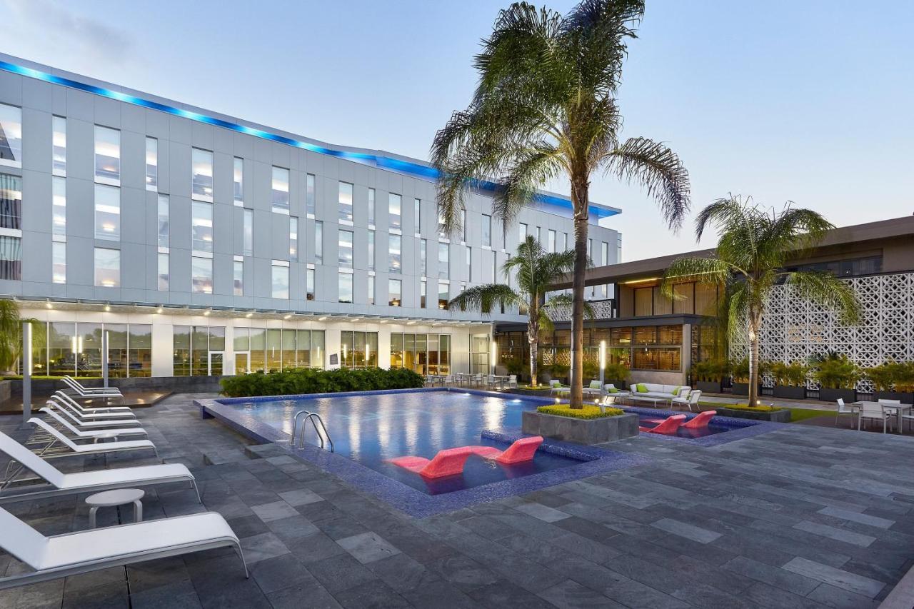 Aloft Queretaro Hotel Exterior photo